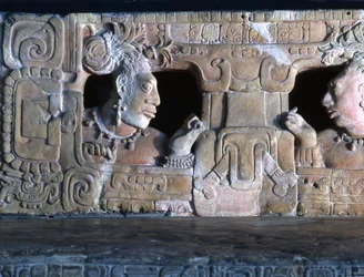 Thron 1 aus Piedras Negras, Usamacinta, Guatemala (Detail)